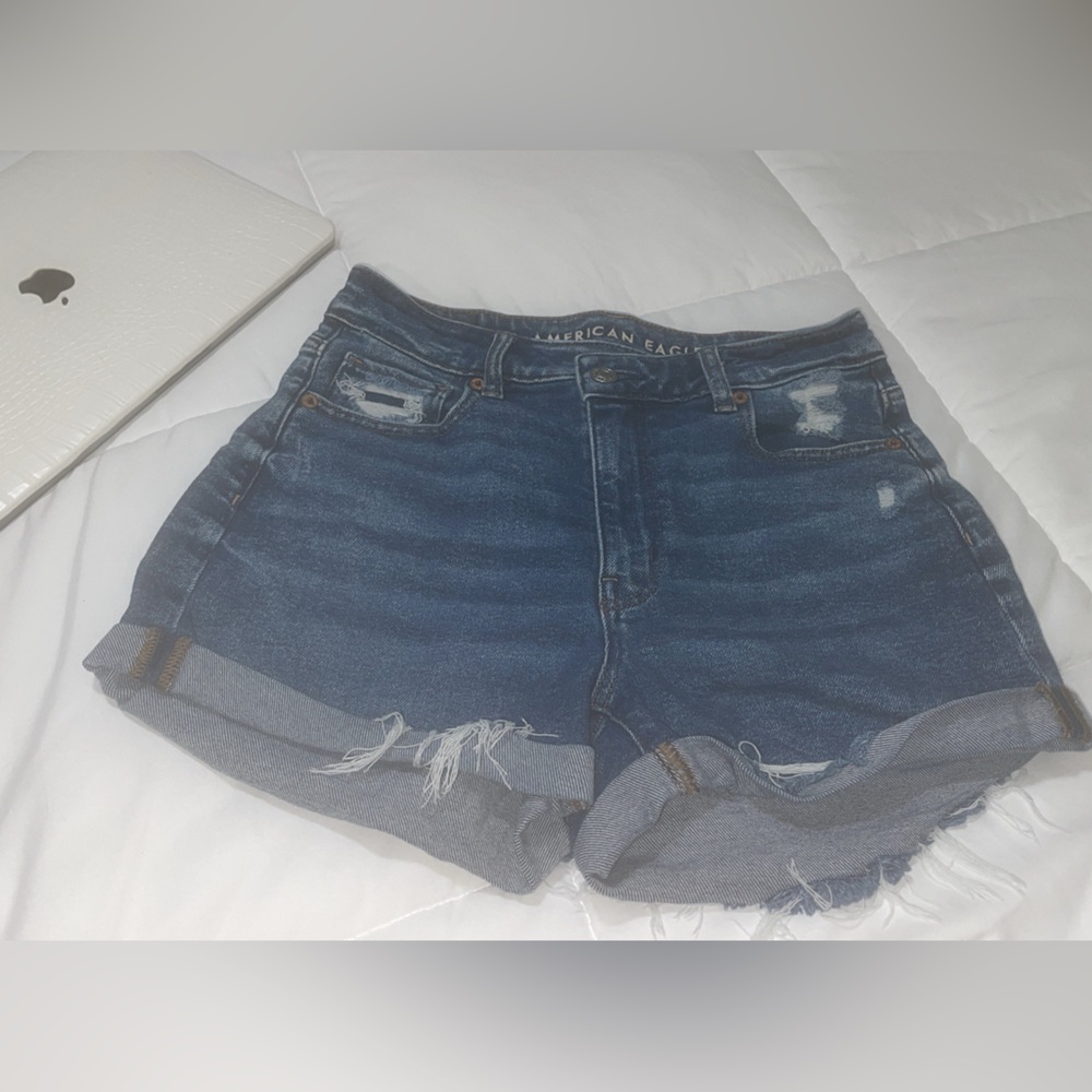AE shorts
